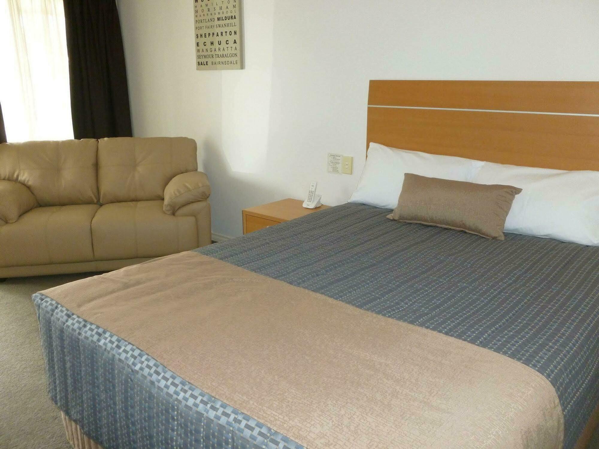 Golden Reef Motor Inn Бендиго Экстерьер фото